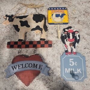 Farmhouse Cow Wall Decor Set